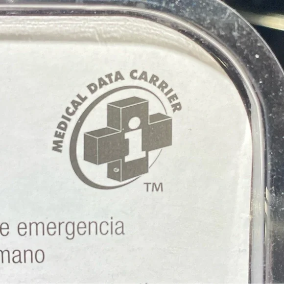 KidCo Child's Medical Data Carrier for your Car in case of accident/emergency - Picture 11 of 13